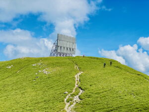 Guide to Hiking Hehuanshan in Taiwan (5 Baiyue Peaks)