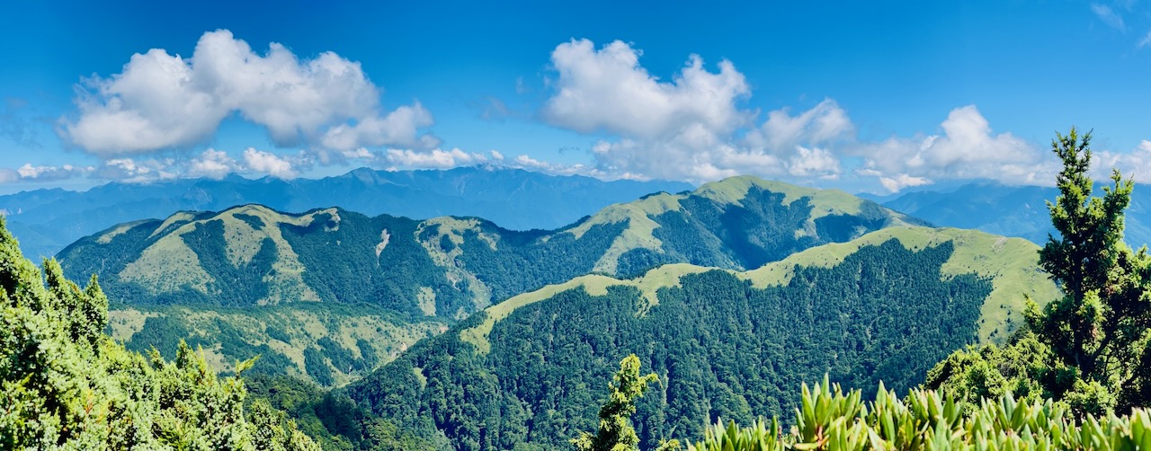 Guide to Hiking Hehuanshan in Taiwan (5 Baiyue Peaks)